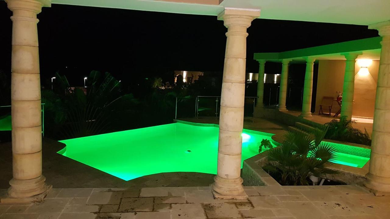 C'Renity Villa Cul de Sac Exteriör bild